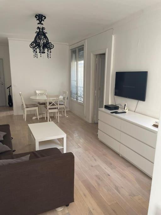 Paris 8Th, Bright, Very Good Location Apartment Exterior photo